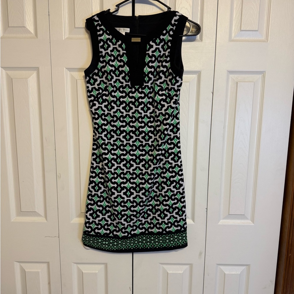 London Times Black and Green Dress‎